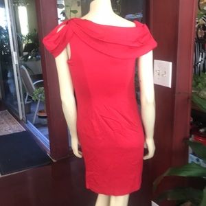 “NEW ARRIVALS” TADASHI SHOJI Pleat Sheath Silk Dress Size 6.